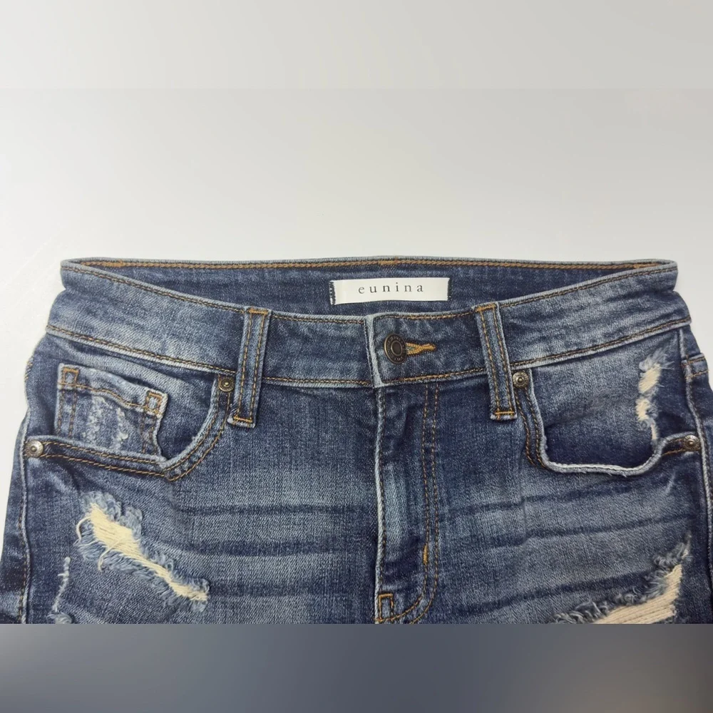 Eunina Blue Distressed Jean Shorts 🩳 💙
99% COTTON ✅ - Picture 7 of 9